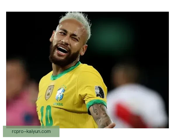 巴西队战术亮点：近期攻防转换提速，中场组织表现稳健